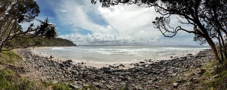 tea-tree-bay-noosa-heads-queensland beach