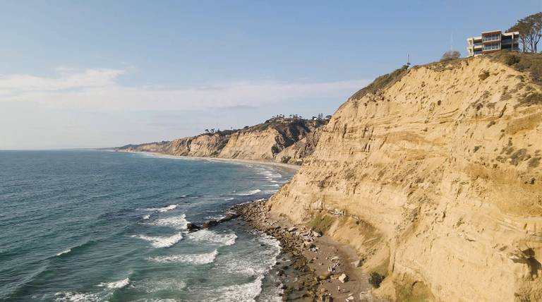 torrey-pines-city-beach-san-diego-california beach