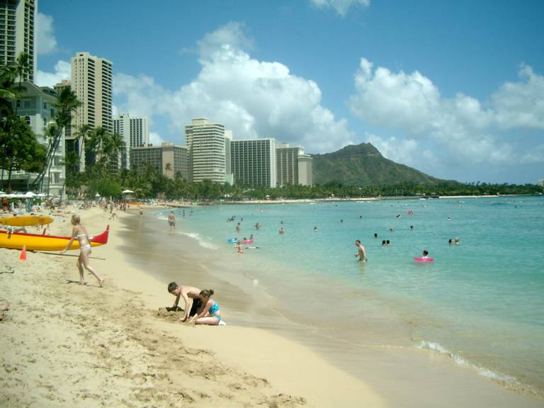 waikiki-honolulu-hawaii beach