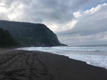 waipio-beach-kukuihaele-hawaii beach
