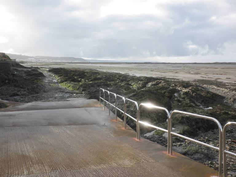 west-appledore-appledore-england beach