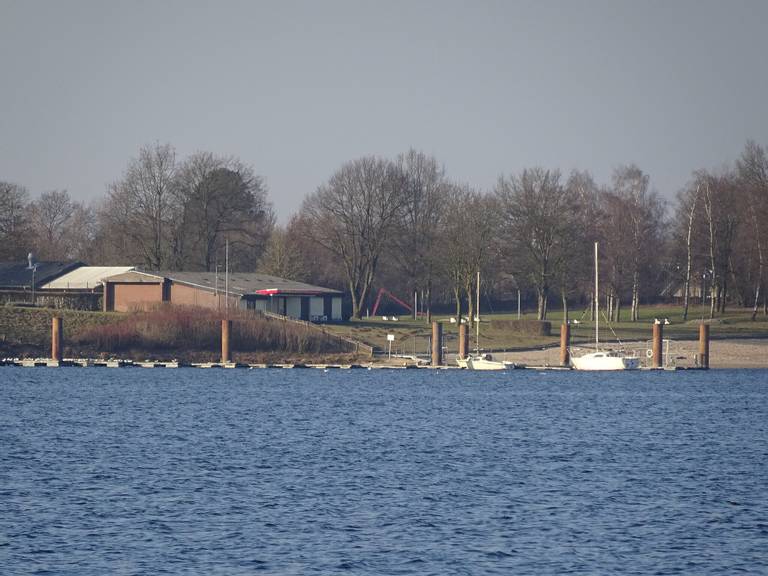 wisseler-see-kalkar-north-rhine-westphalia beach