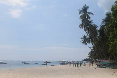 alona-beach-panglao-bohol beach