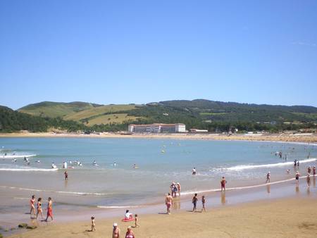 astondo-gorliz-basque-country beach