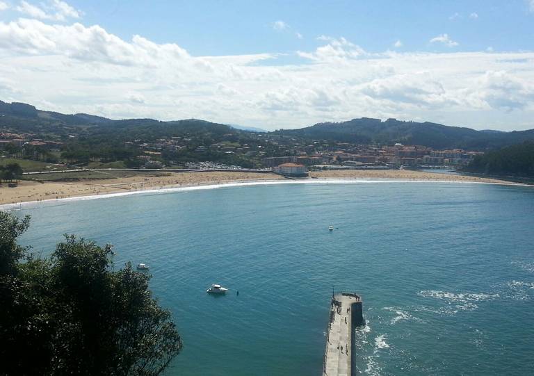 astondo-gorliz-basque-country beach