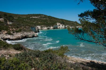 baia-di-campi-vieste-apulia beach