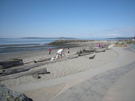 bracketts-landing-edmonds-washington beach