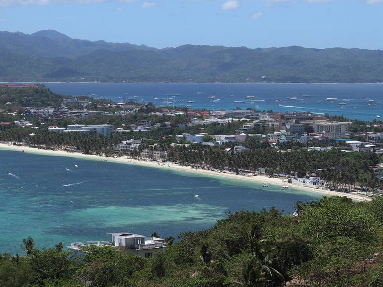 bulabog-beach-balabag-aklan beach