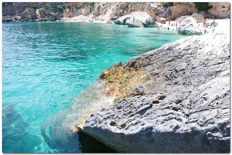 cala-mariolu-baunei-sardinia beach