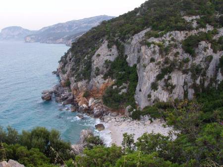 cala-di-fuili-cala-gonone-sardinia beach