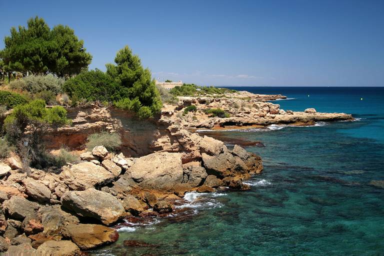 cala-vidre-lametlla-de-mar-catalonia beach