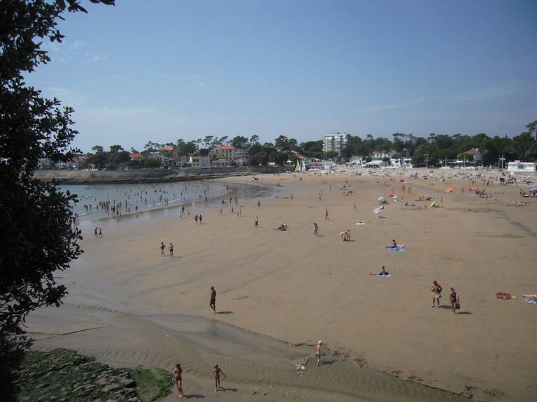 conche-de-nauzan-saint-palais-sur-mer-nouvelle-aquitaine beach