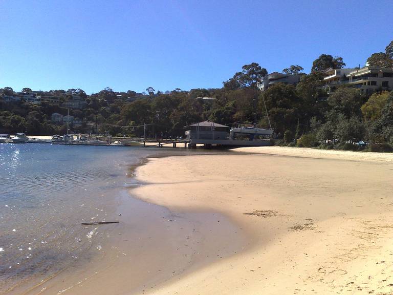 clontarf-beach-sydney-new-south-wales beach