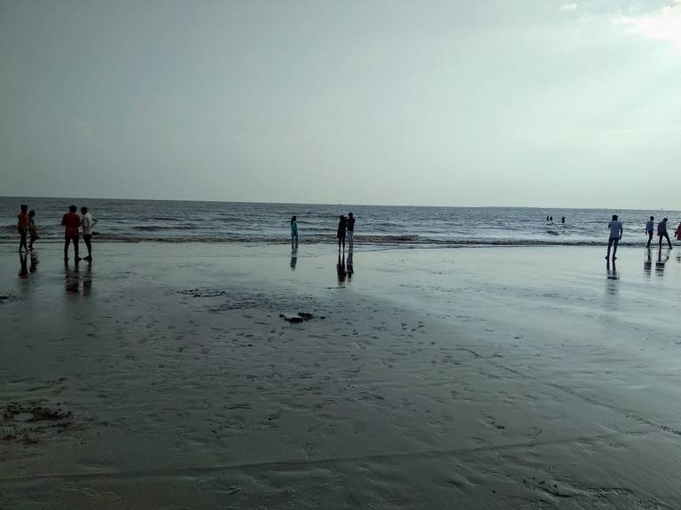 dumas-beach-surat-gujarat beach