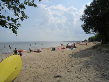 gimli-beach-gimli-manitoba beach