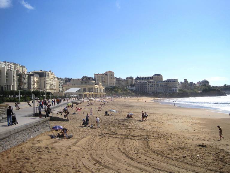 grande-plage-biarritz-nouvelle-aquitaine beach