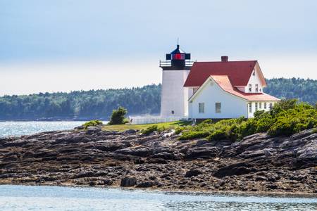 hendricks-head-beach-southport-maine beach