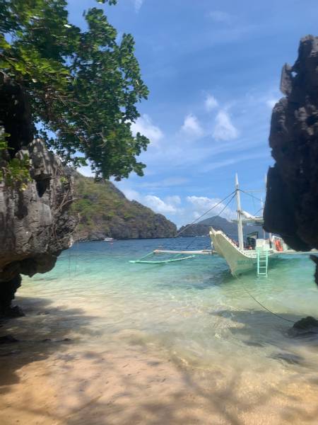 hidden-beach-coron-palawan beach