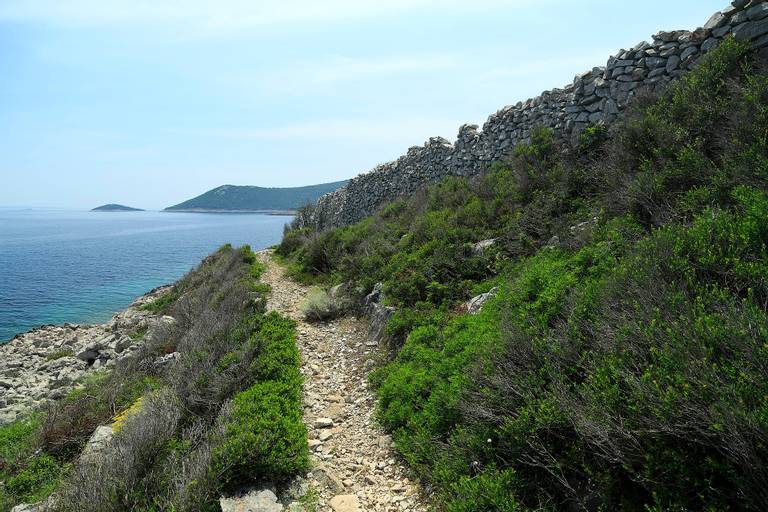 jamna-rovenska beach