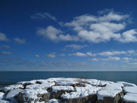 kew-beach-old-toronto-ontario beach