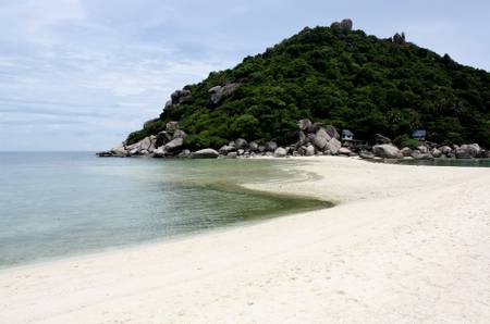 koh-nangyuan-surat-thani beach