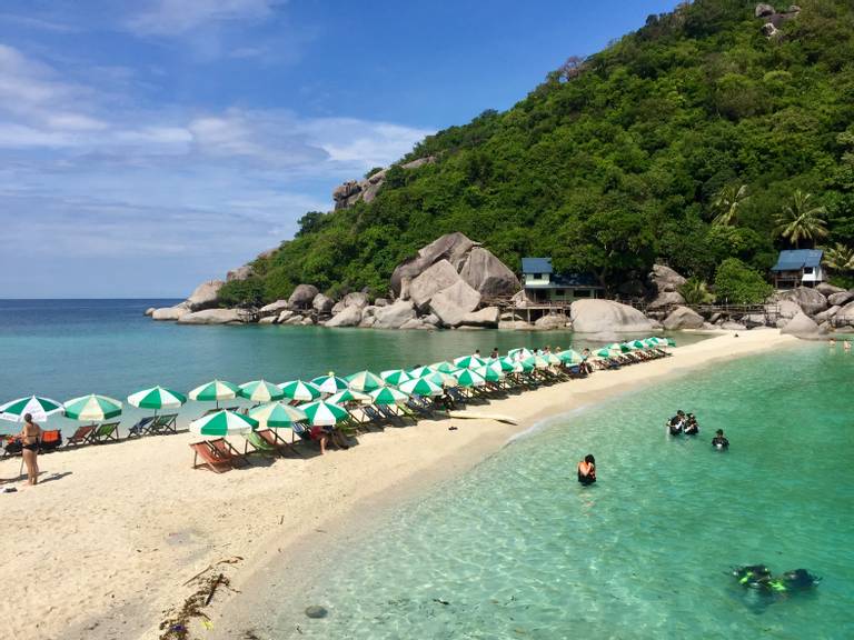 koh-nangyuan-surat-thani beach