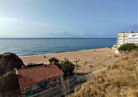 la-platjola-sant-pol-de-mar-catalunya beach