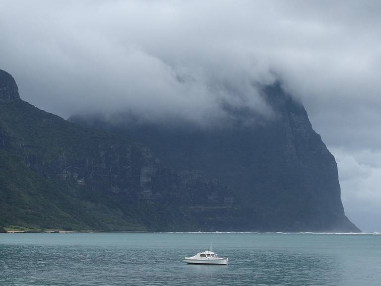 lagoon-beach-lord-howe-island-new-south-wales beach