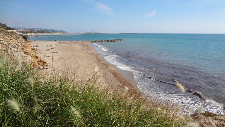 laiguadol%C3%A7-vilanova-i-la-geltr%C3%BA-catalonia beach