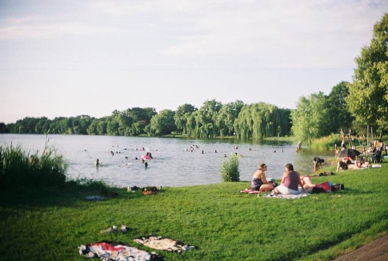 lake-nokomis-50th-street-beach-minneapolis-minnesota beach