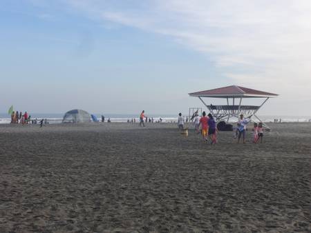lingayen-beach-pangapisan-norte-pangasinan beach