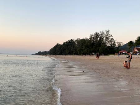 long-beach-koh-lanta beach