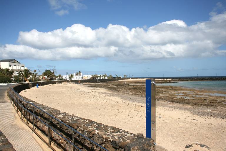 los-charcos-costa-teguise beach