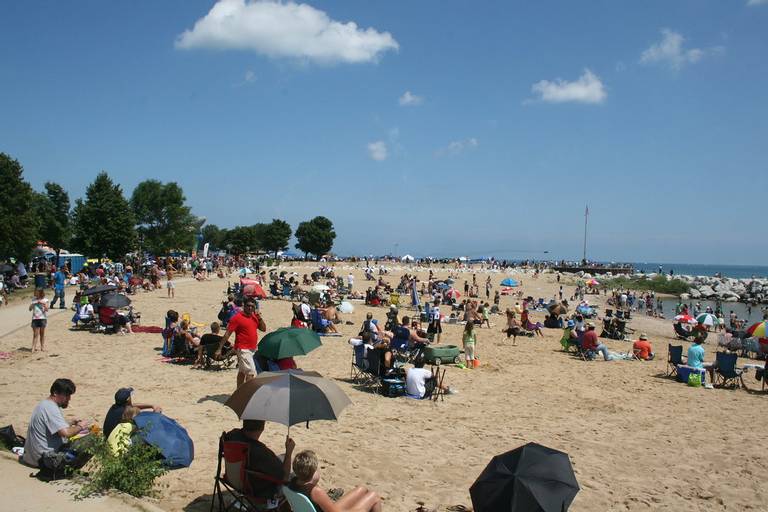 mckinley-beach-milwaukee-wisconsin beach