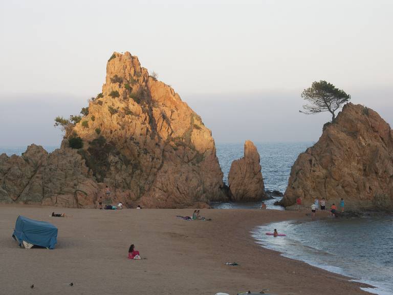 mar-menuda-tossa-de-mar-catalunya beach