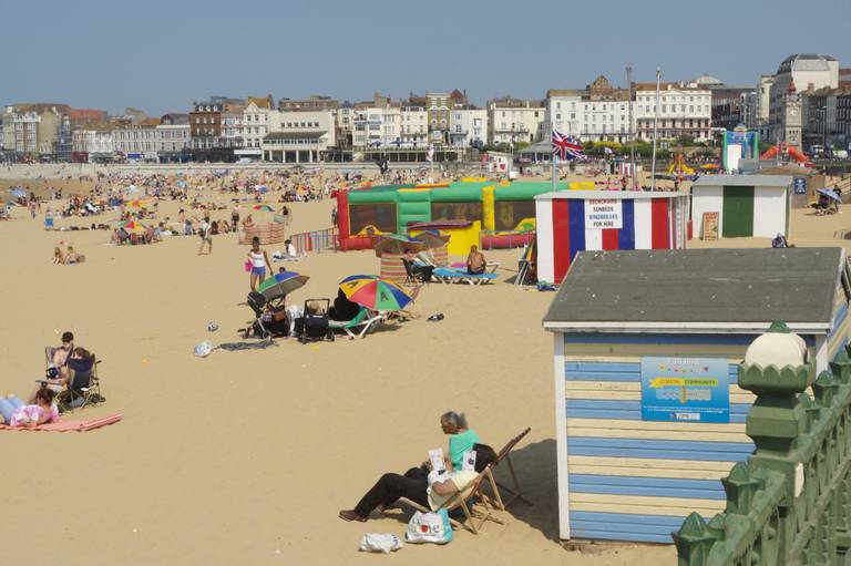 margate-main-sands-margate-england beach