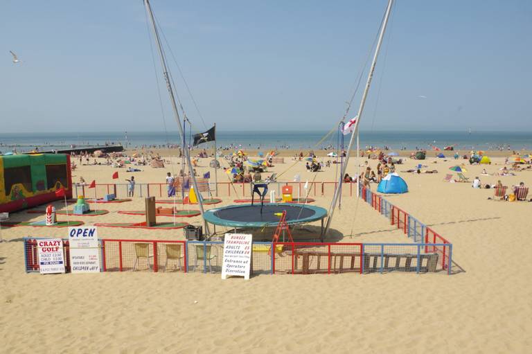 margate-main-sands-margate-england beach