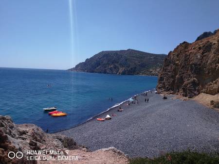 mavra-volia-black-pebbles-emporeios-aegean beach