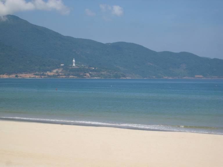 my-khe-da-nang beach