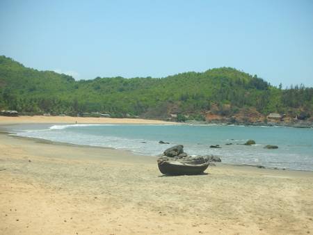 om-beach-gokarna-karnataka beach