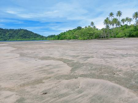 pantai-cenderawasih-besut-terengganu beach