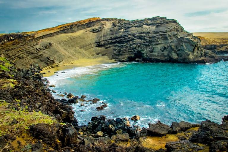papaklea-beach-ocean-view-hawaii beach