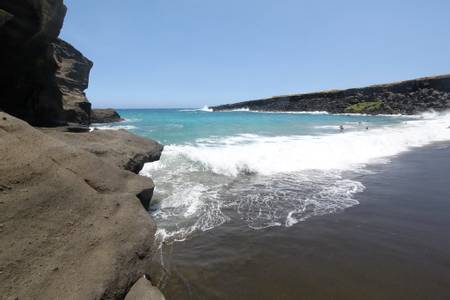 papaklea-beach-ocean-view-hawaii beach