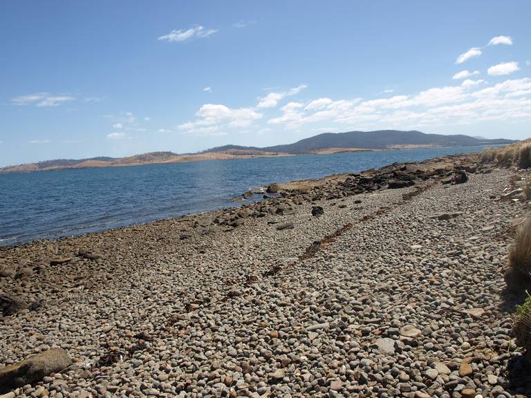 pebble-beach-tasman-tasmania beach