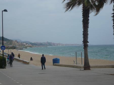 platja-de-la-barca-maria-badalona-catalonia beach
