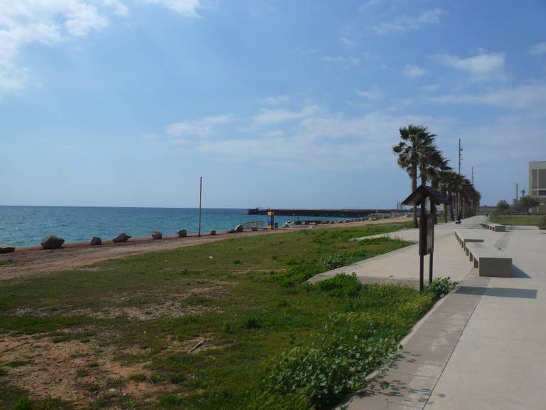 platja-de-la-mora-sant-adria-de-besos-catalonia beach
