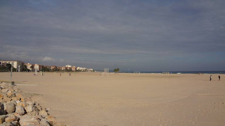 platja-de-la-paella-torredembarra-catalonia beach