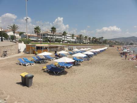 platja-de-la-riera-caldes-d'estrac-catalonia beach