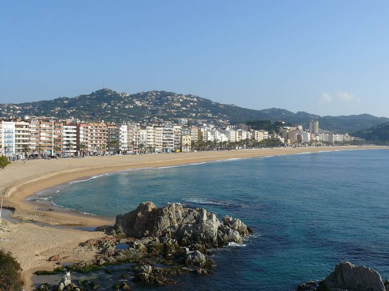 platja-de-lloret-lloret-de-mar-catalonia beach