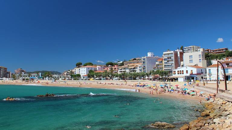 platja-de-s'abanell-blanes-catalonia beach